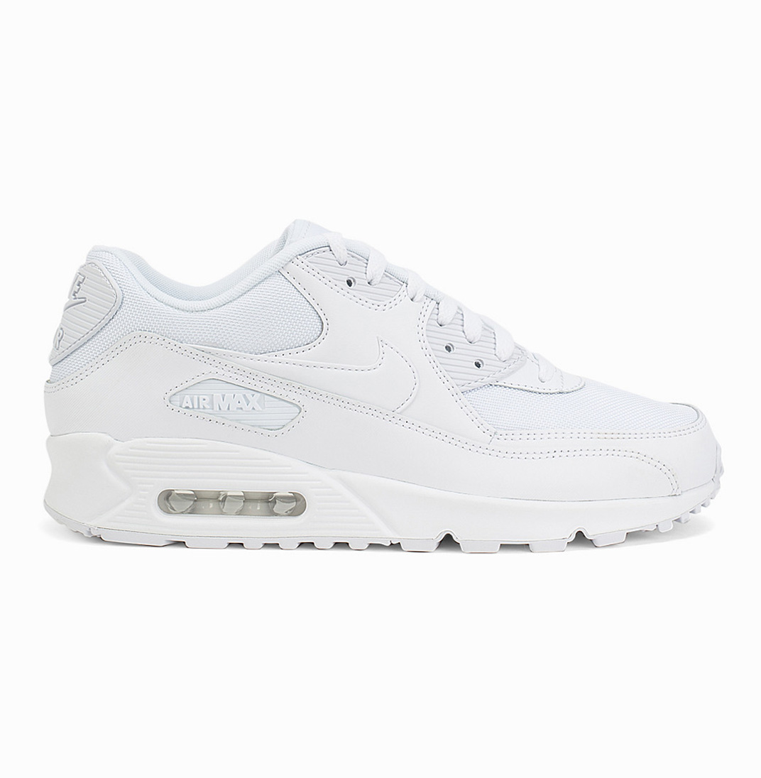 22 NIKE AIR MAX 90 ESSENTIAL